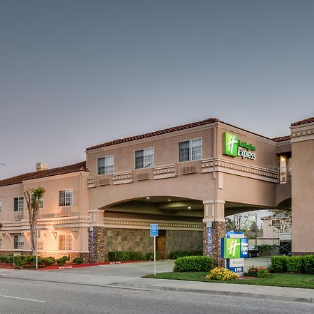 Holiday Inn Express & Suites Santa Clara By Ihg Εξωτερικό φωτογραφία