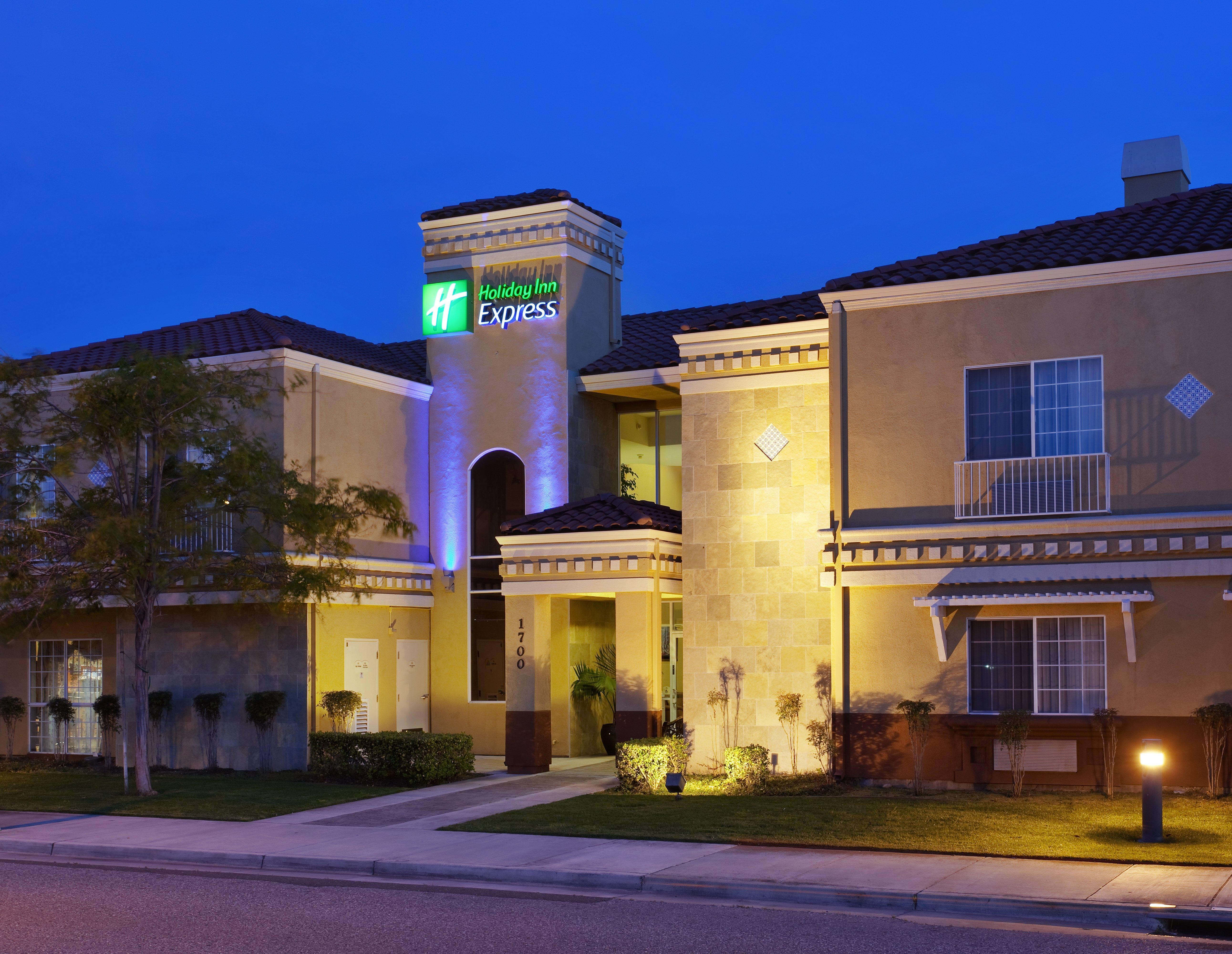 Holiday Inn Express & Suites Santa Clara By Ihg Εξωτερικό φωτογραφία