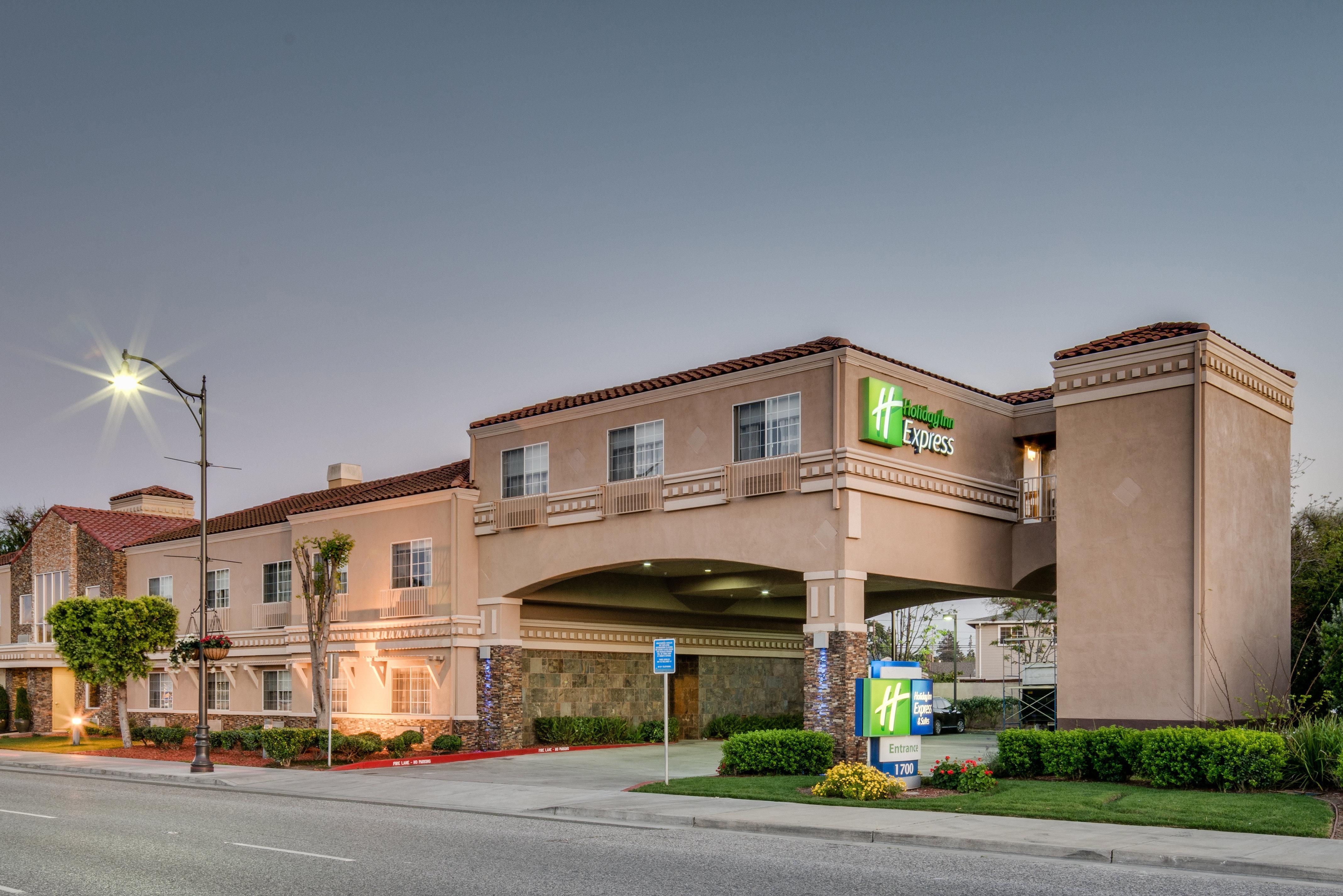 Holiday Inn Express & Suites Santa Clara By Ihg Εξωτερικό φωτογραφία